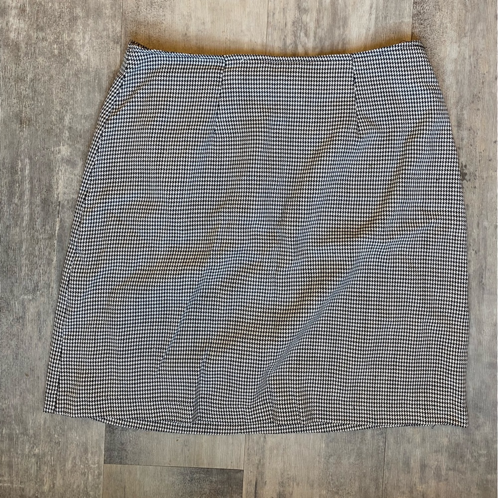 Vintage houndstooth skirt